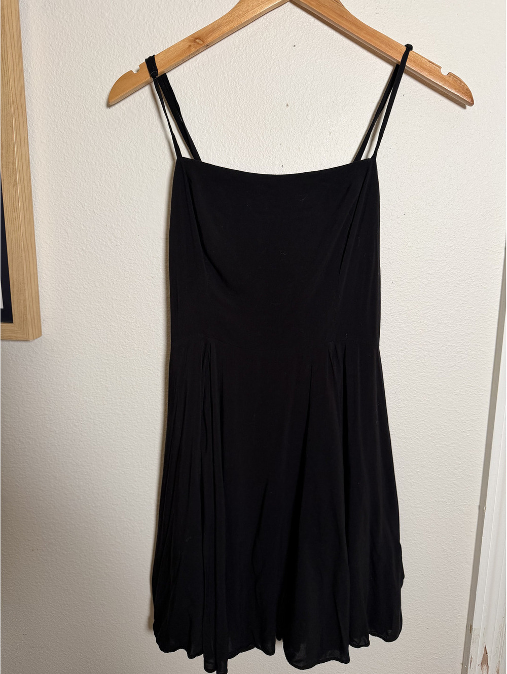 Silence + Noise Urban Outfitters Black Pleated Open Back Mini Dress M Y2K